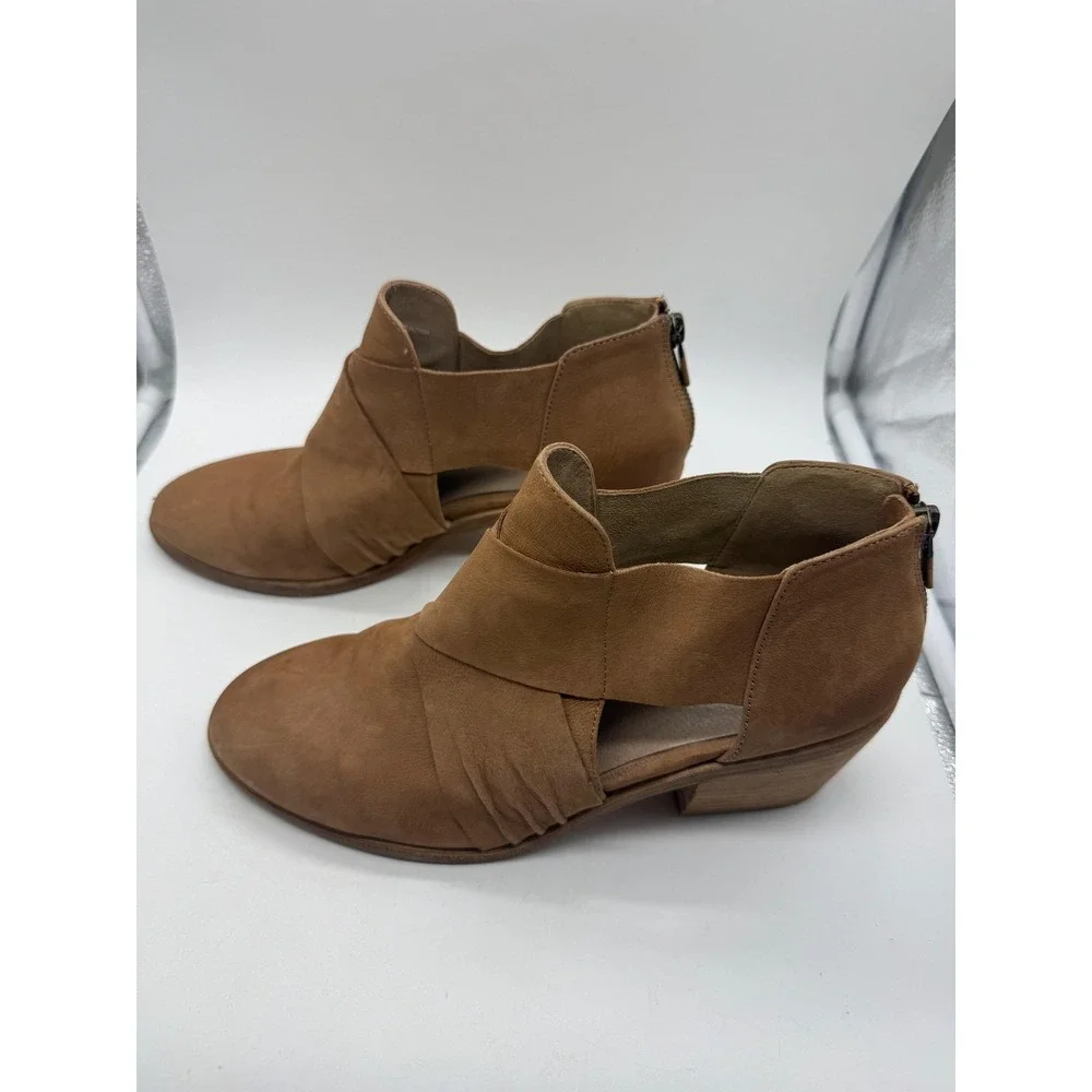 Eileen Fisher brand eileen
